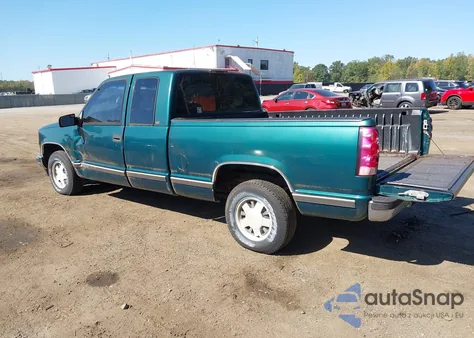 1998 Chevrolet C1500 Fleetside из США, поврежденный, VIN 1GCEC19M4WE155543